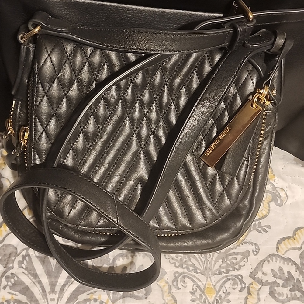 Vince Camuto Vintage Leather Crossbody Shoulder Bag - Picture 7 of 8